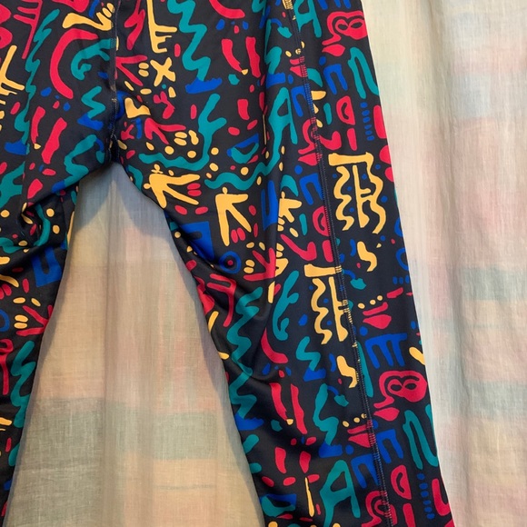 LuLaRoe Jade Capri - Picture 5 of 6